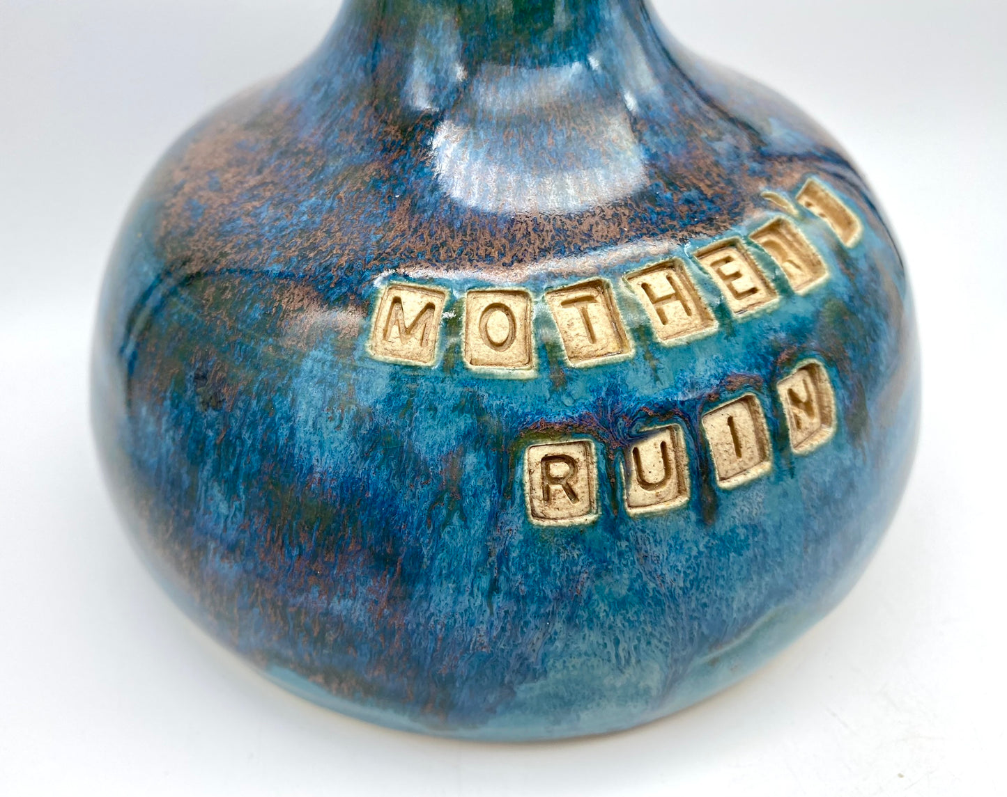 'Mother's Ruin' decanter - for oil, spirits, cordial