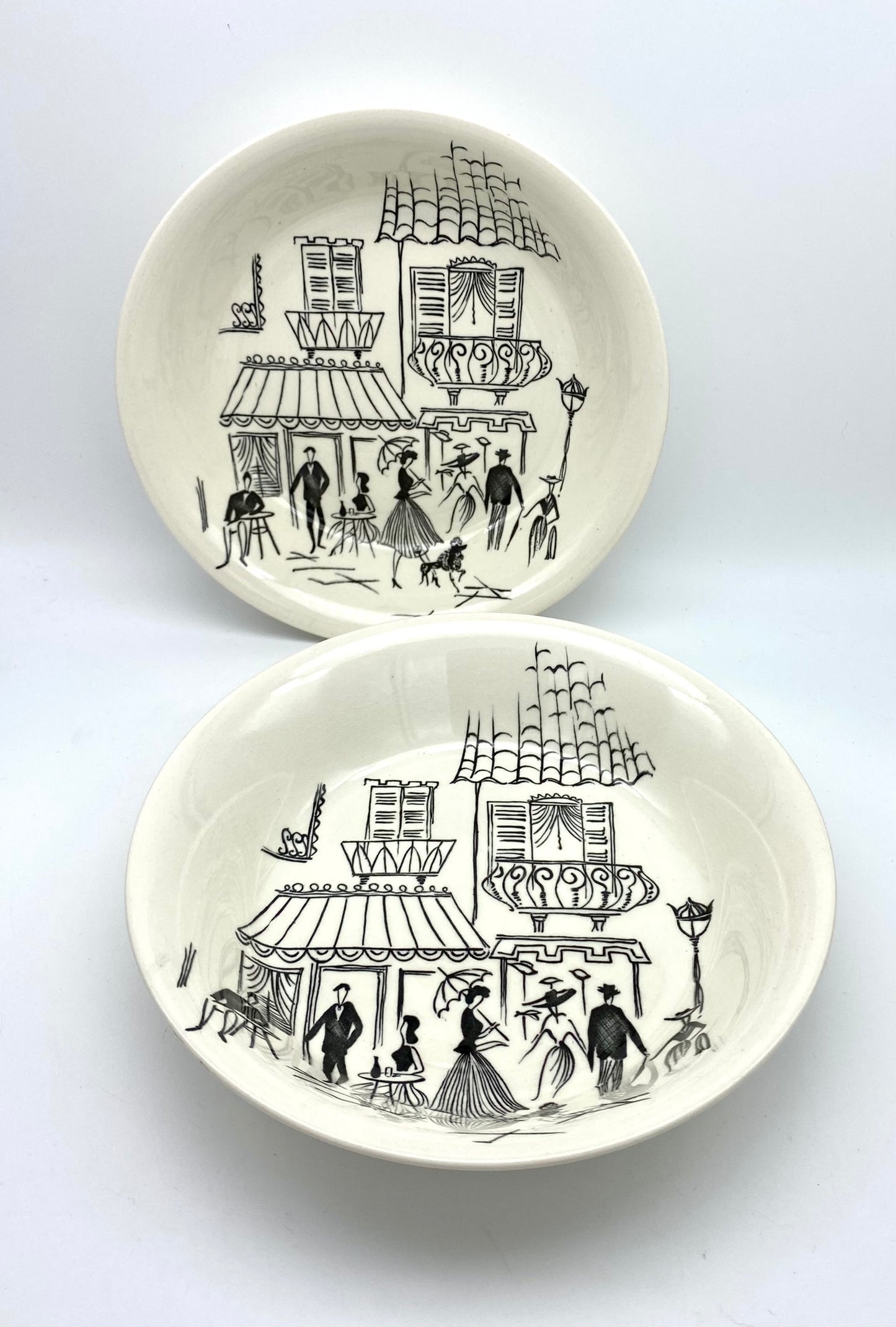 Pair of 1950s Alfred Meakin 'Parisienne' dishes