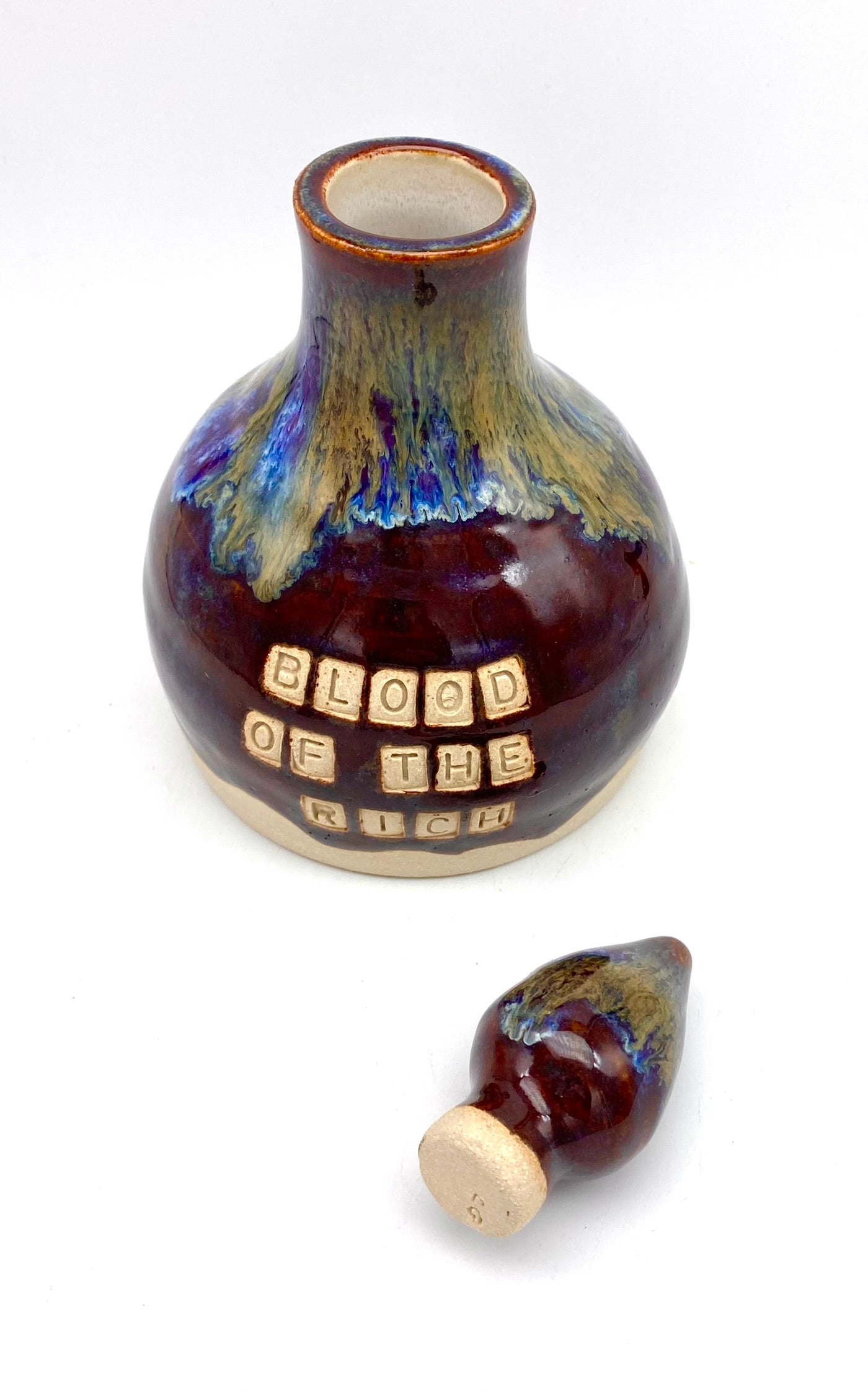 SECOND 'Blood of the rich' small decanter