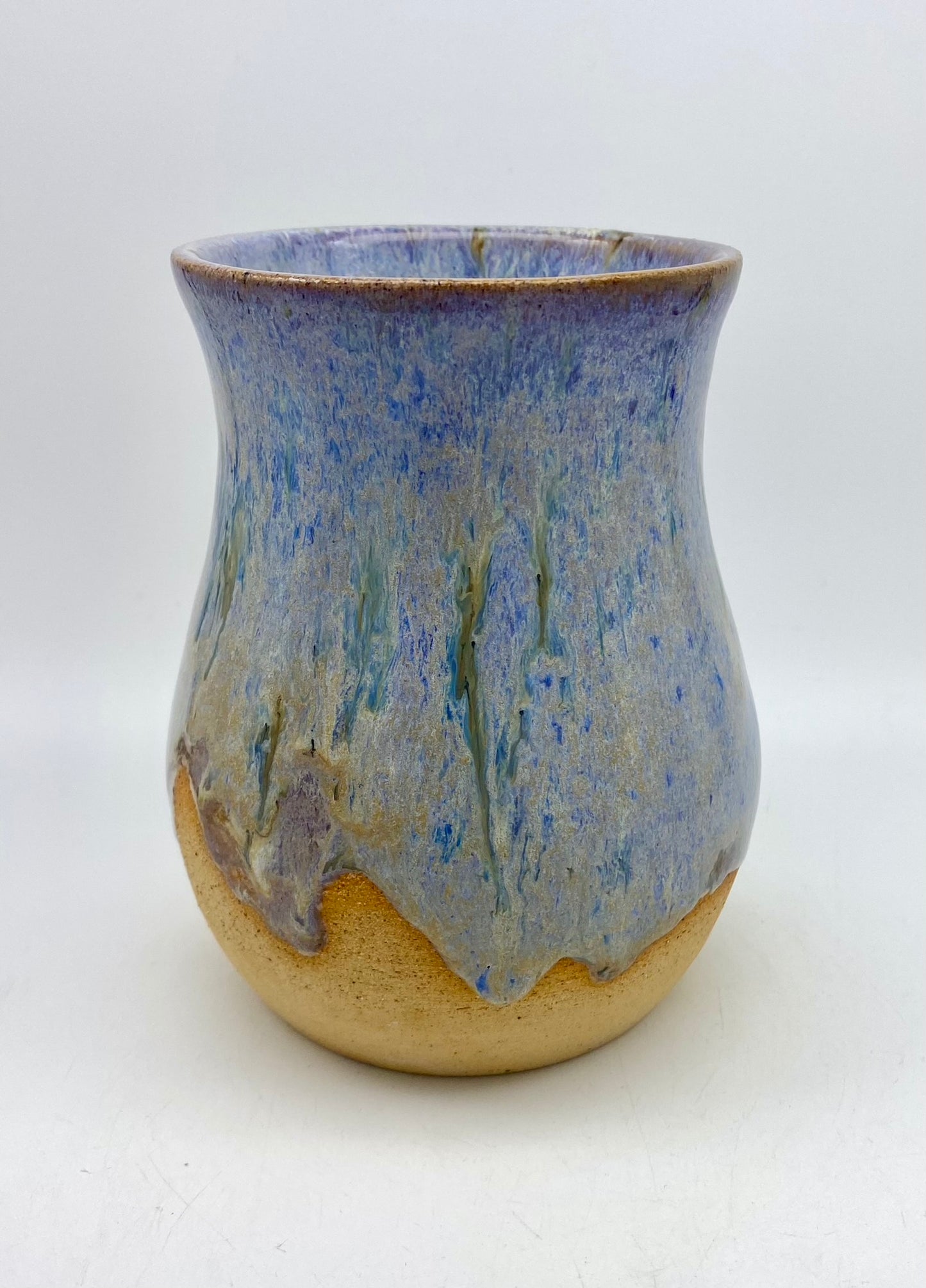 Water beaker or vase in lavenders