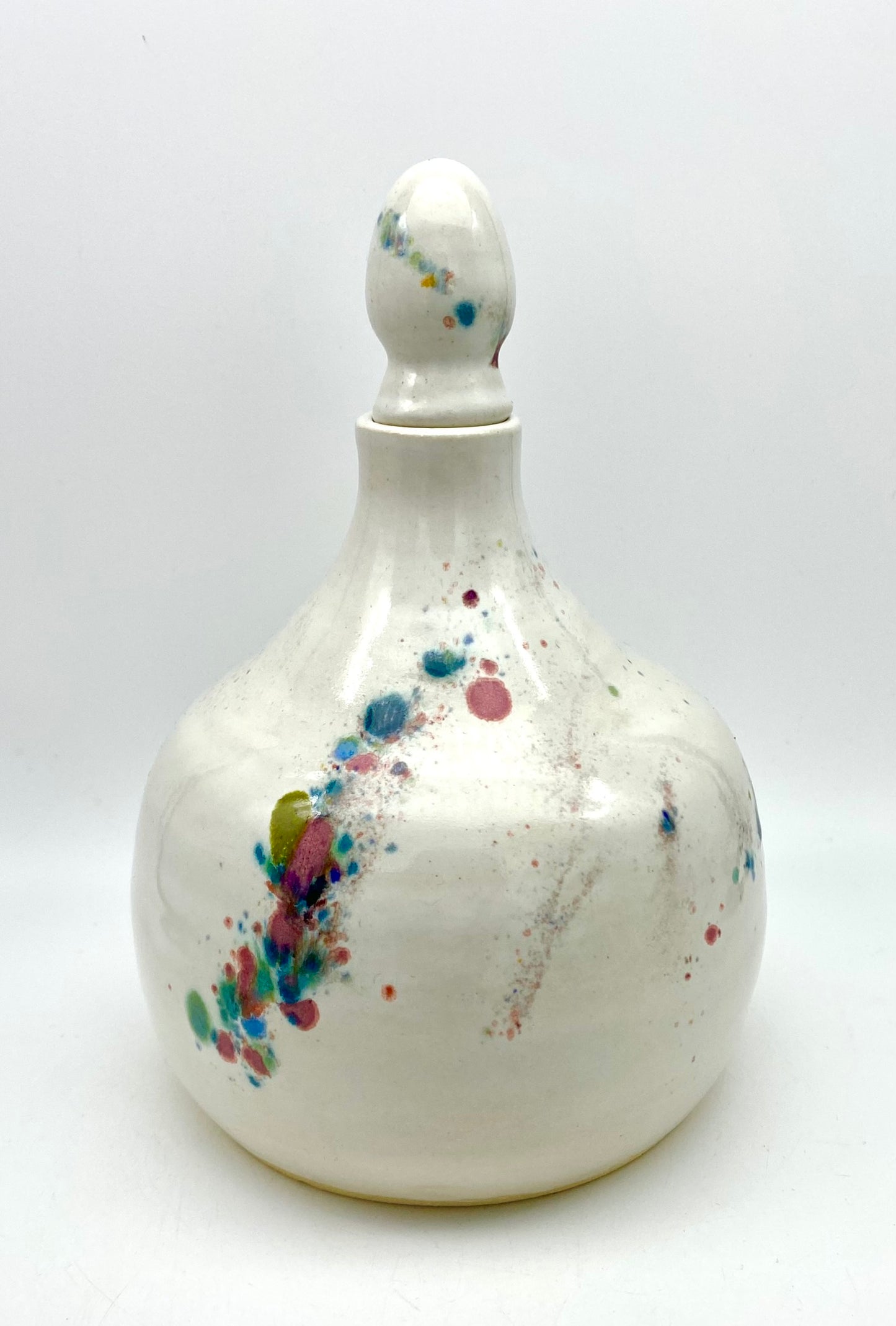 SECOND White decanter with multicolour firework flashes