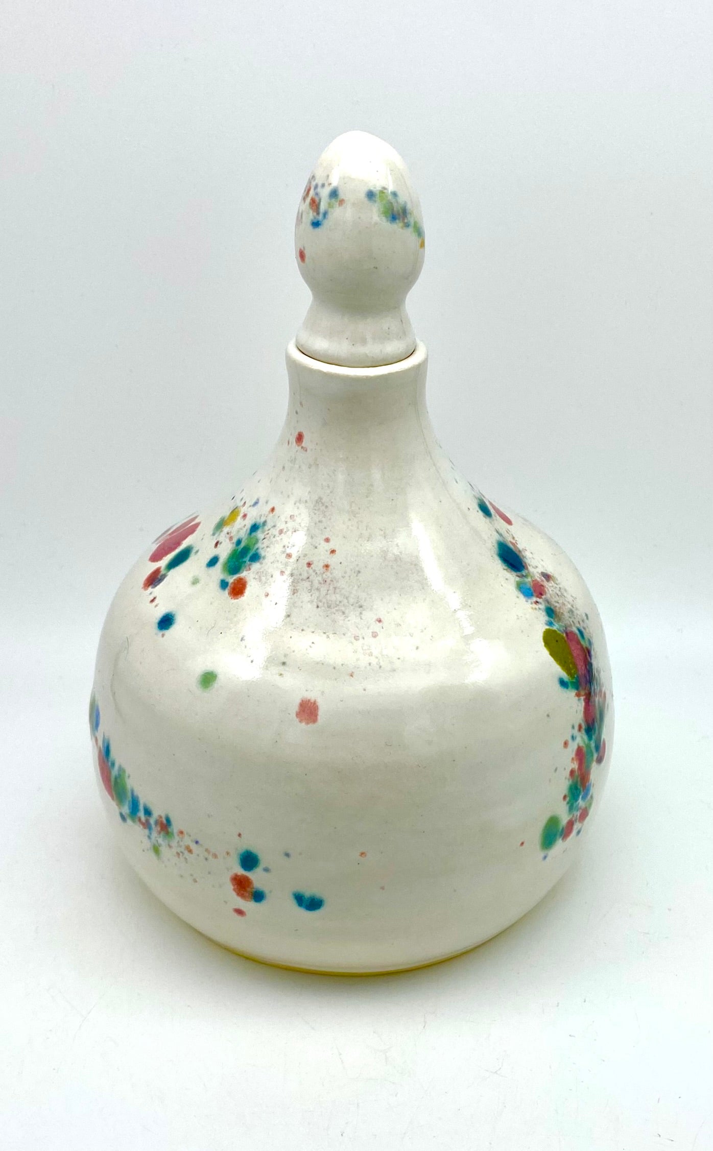 SECOND White decanter with multicolour firework flashes