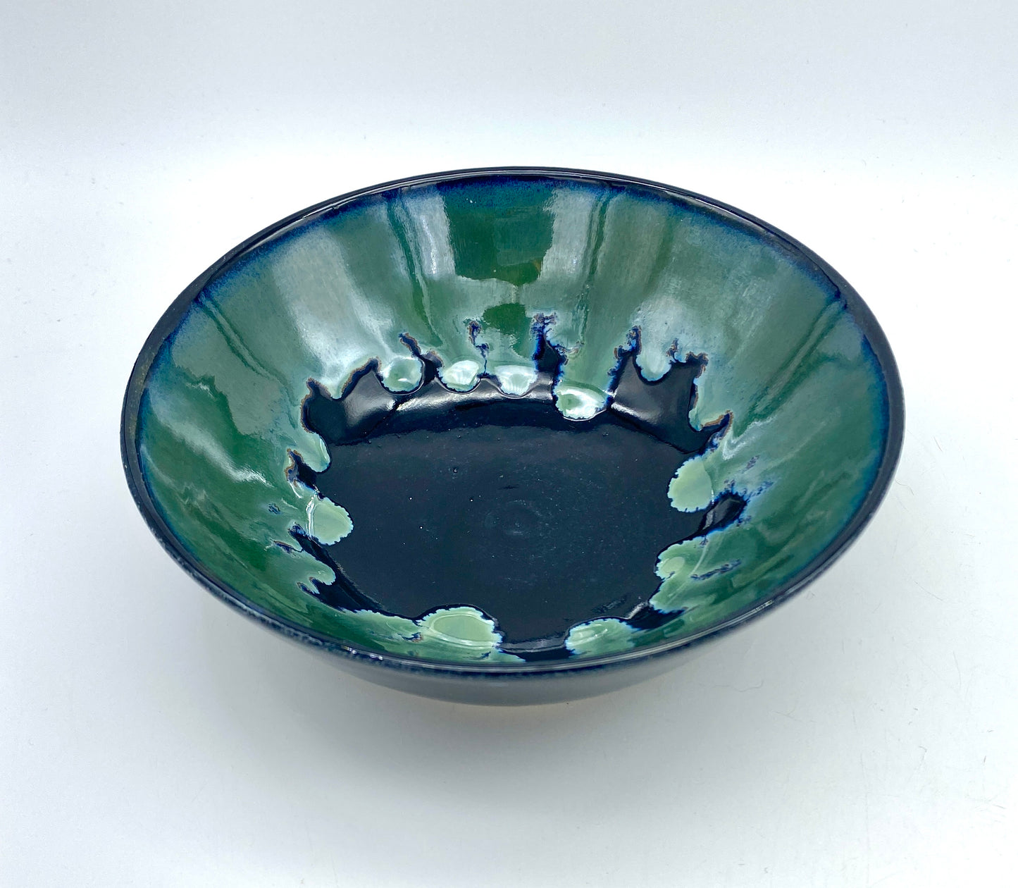 SECOND Dip bowl in glossy blacks and greens