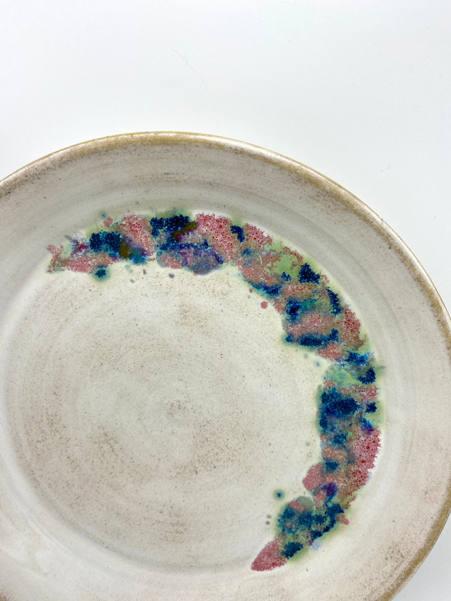 Dinner plate with fireworks glaze burst