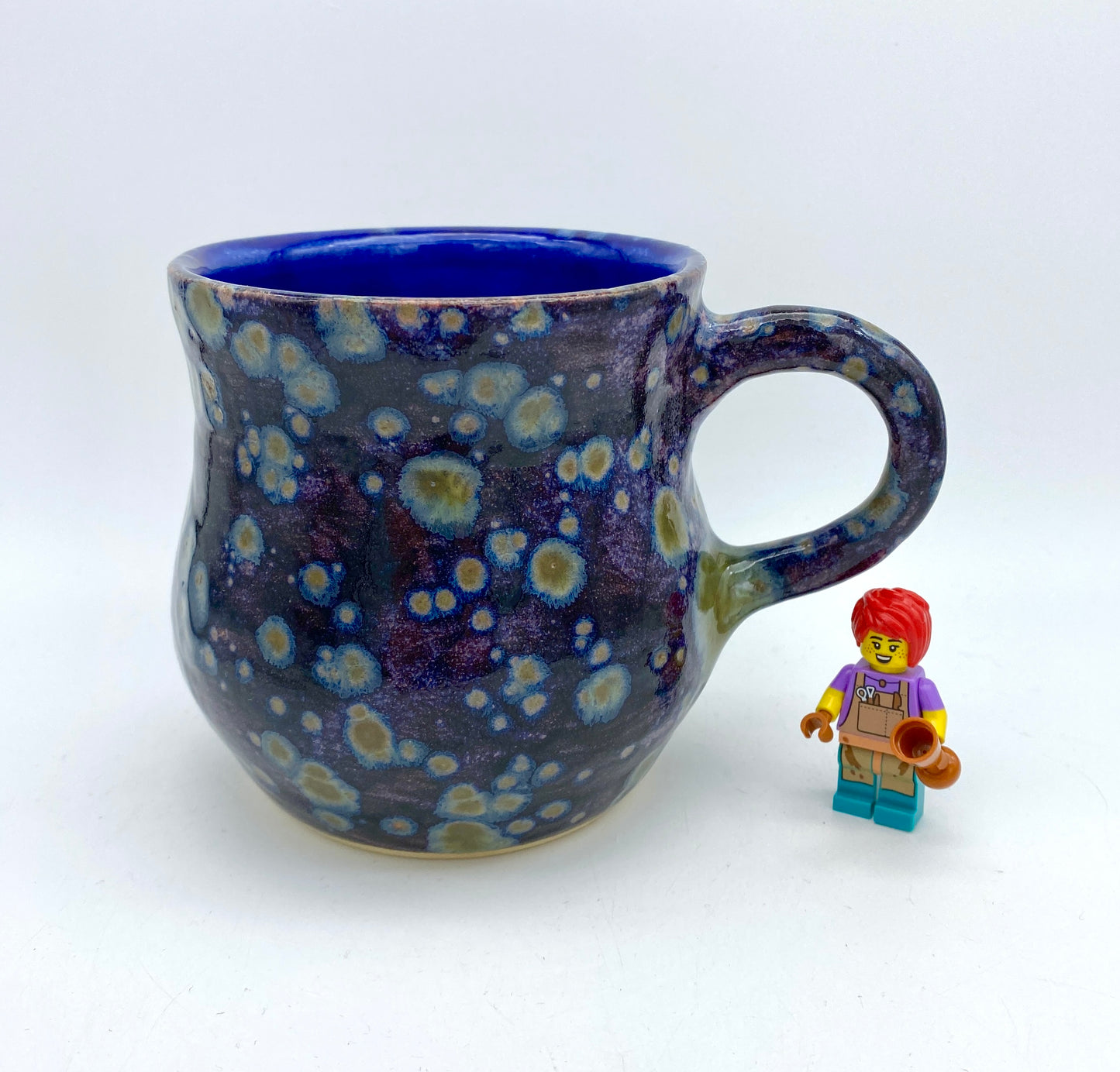 Mug in galaxy blues