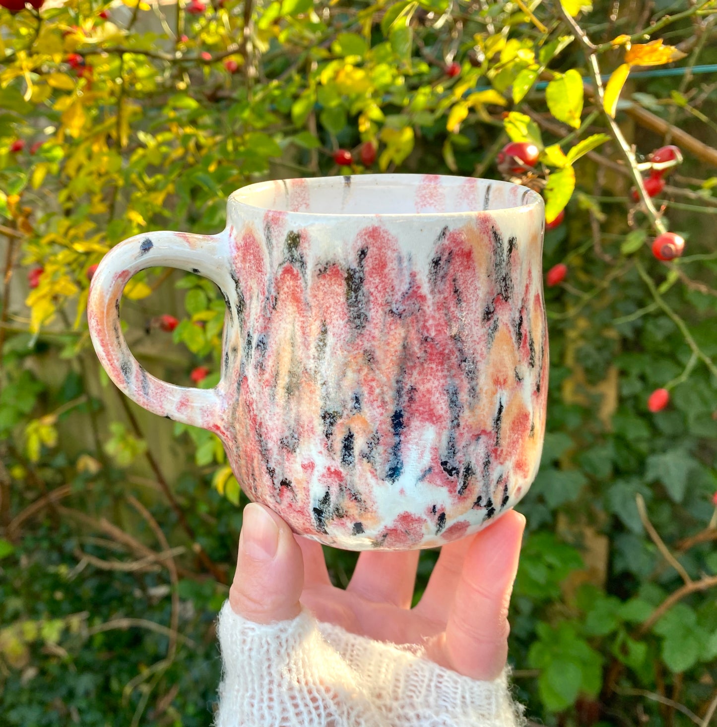 Mug with a fruity bursty bright glaze