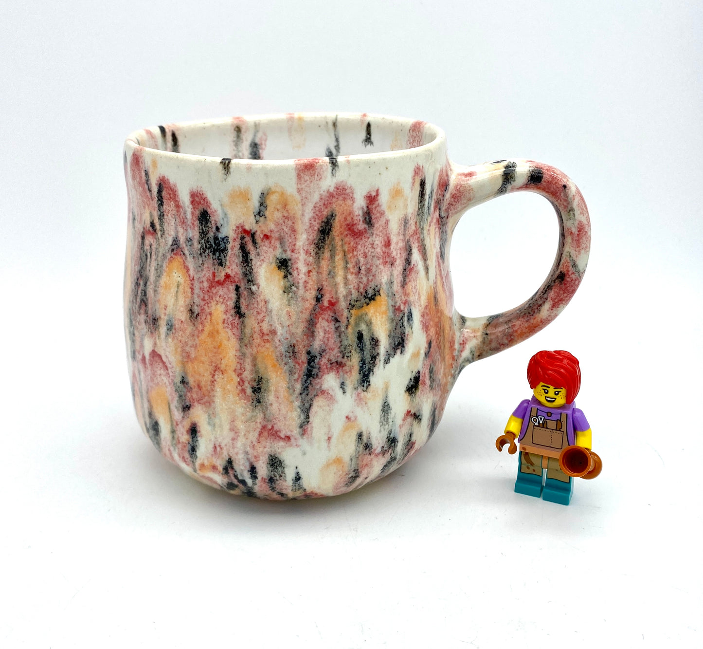 Mug with a fruity bursty bright glaze