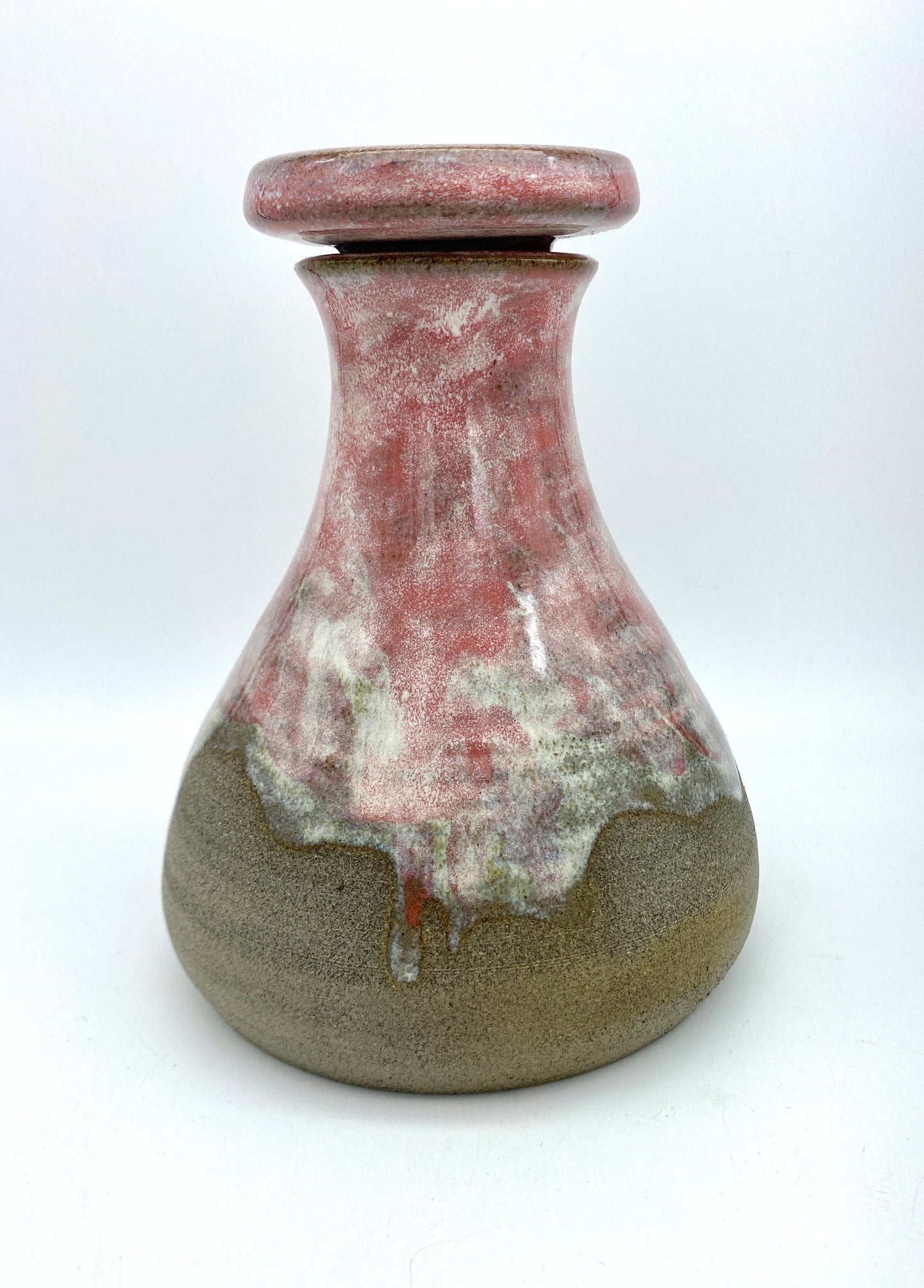 SECOND Gorgeous decanter in Scandi grey clay