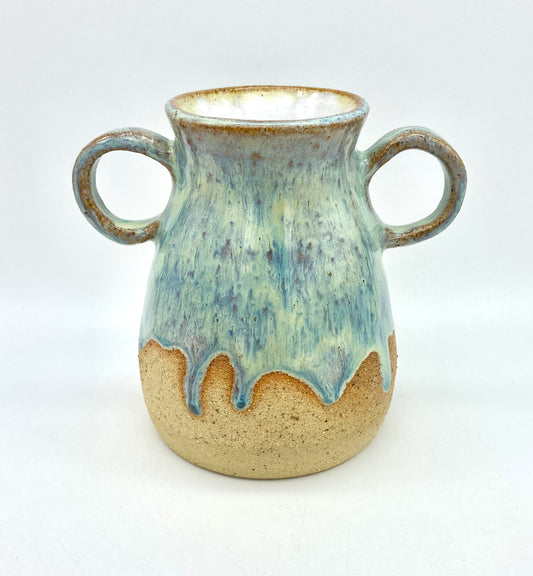 Dreamy double-handed vase in toasty clay