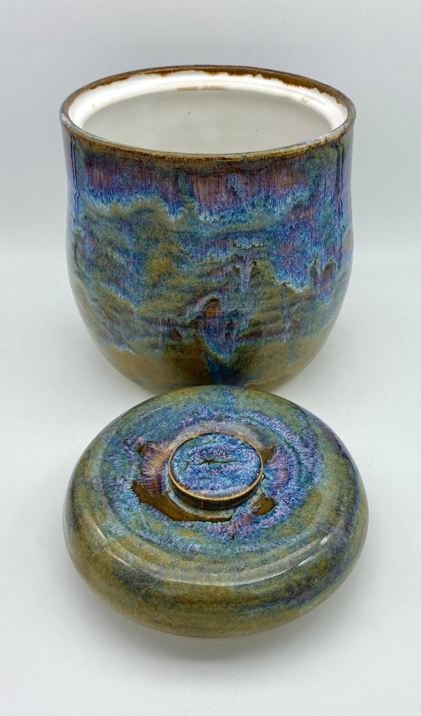 SECOND Lidded pot in 'heathery moors' glazes