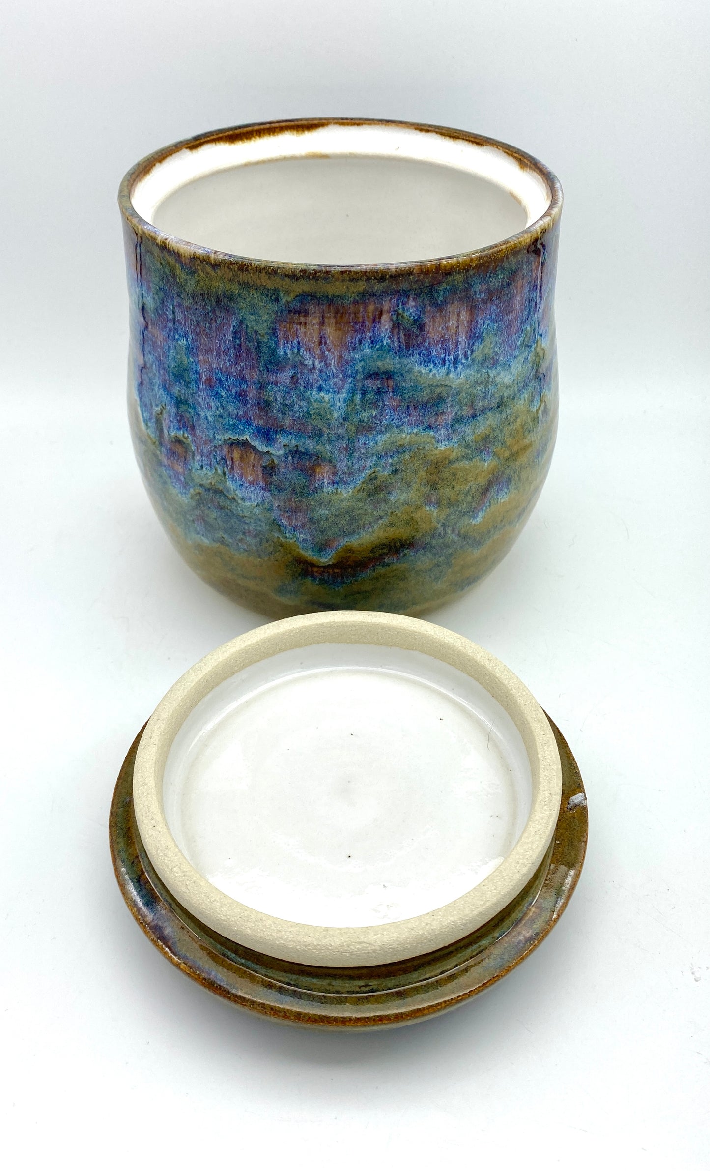 SECOND Lidded pot in 'heathery moors' glazes