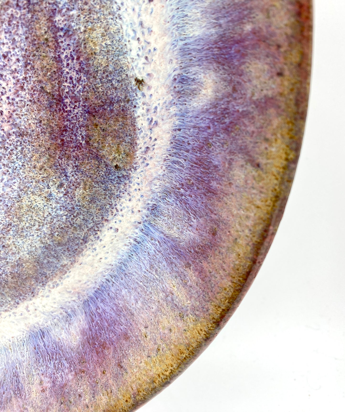 Large dinner plate in Scandi clay with flowing purples