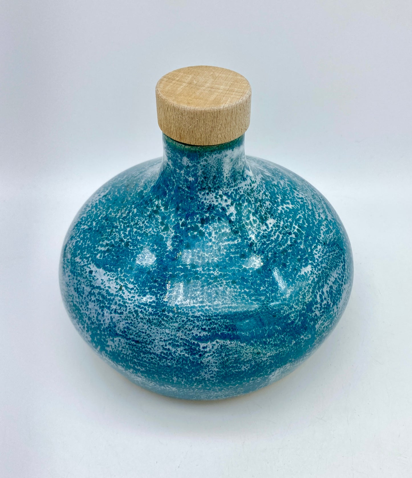 Plump decanter in snow-frosted turquoise