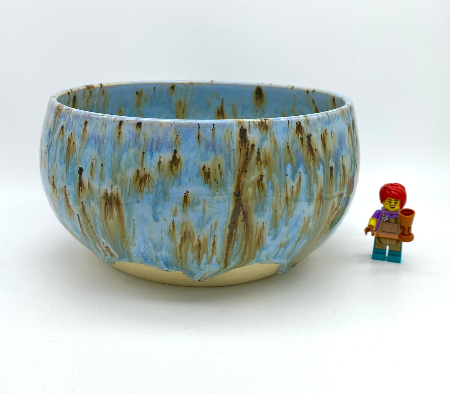 Bowl in flowing blues