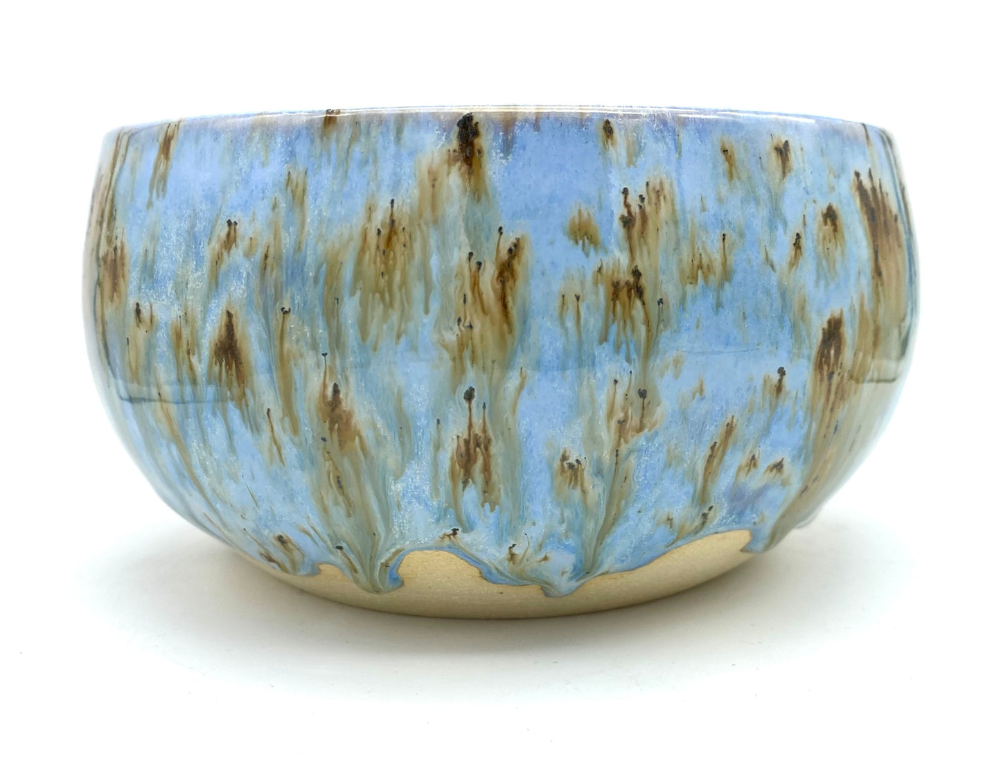 Bowl in flowing blues