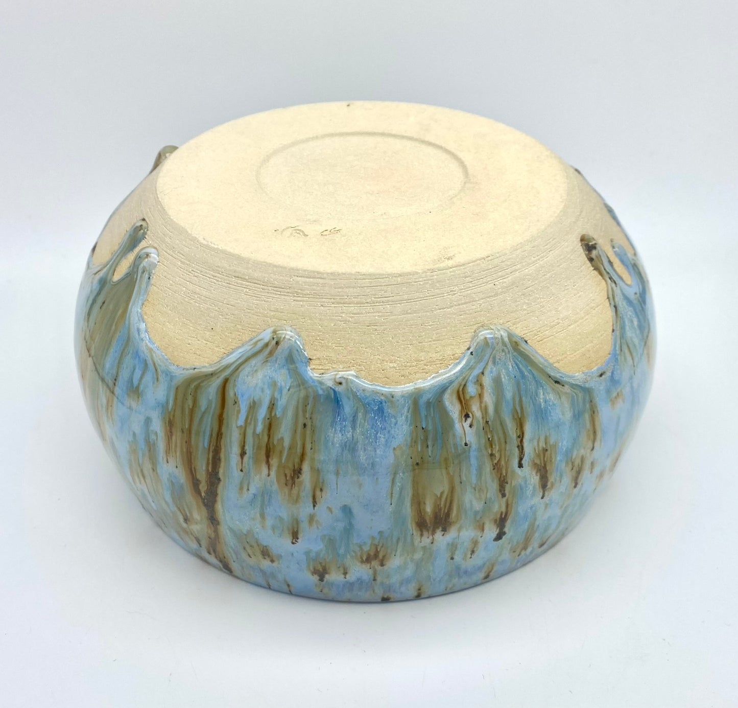 Bowl in flowing blues