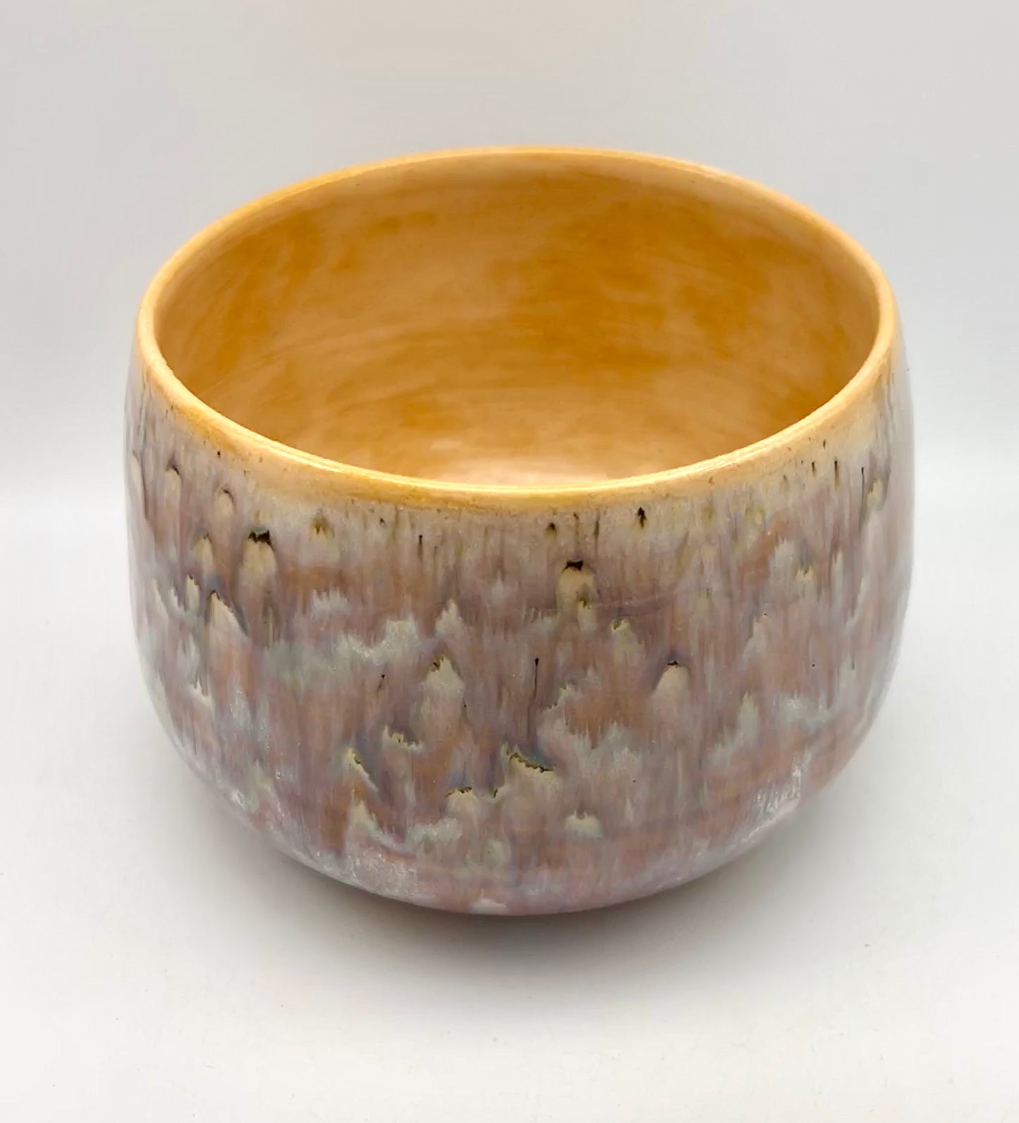 Generous cereal or salad bowl in creamy yellows and pinks