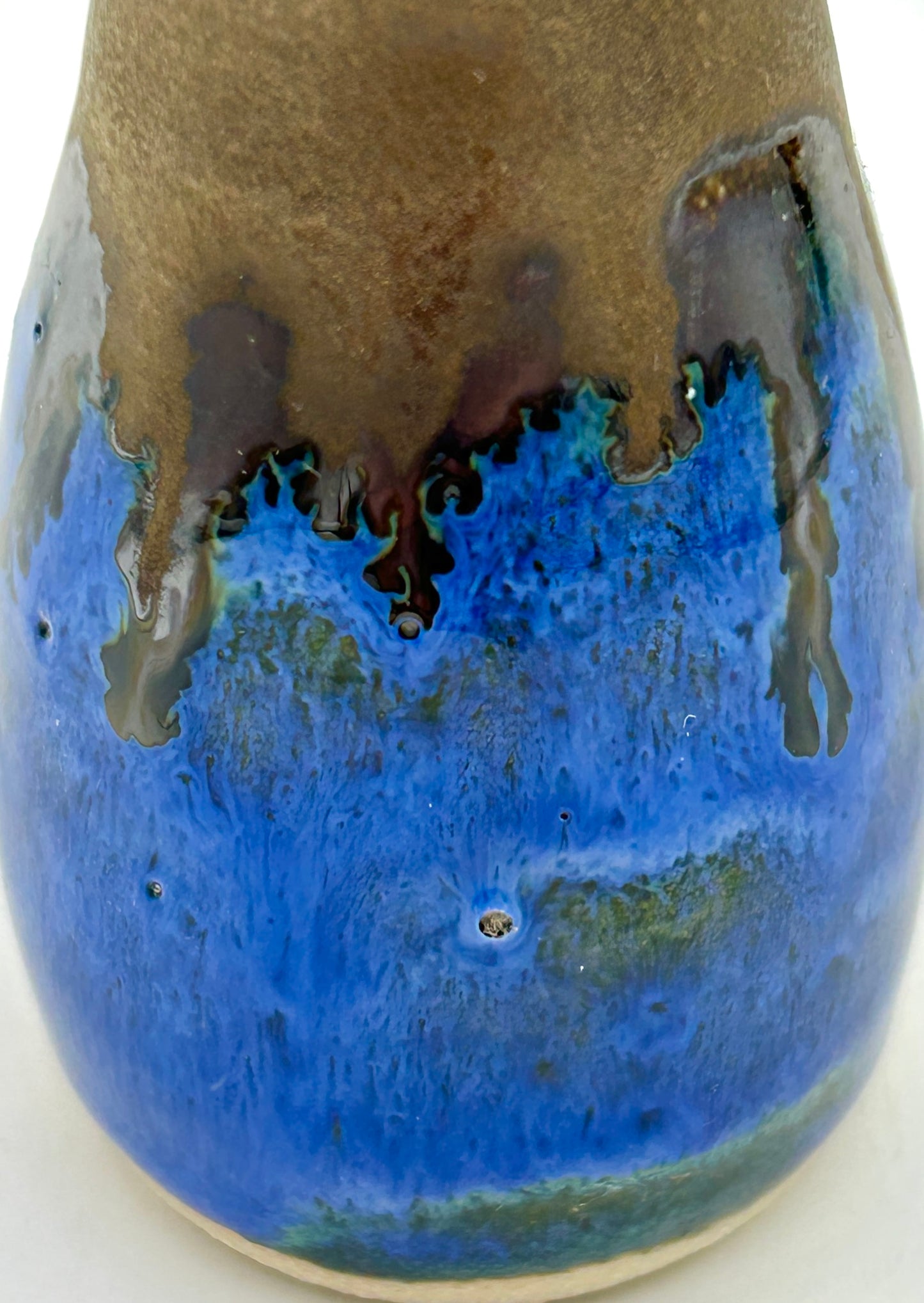 SECOND Tiny bud vase in blue and metallic gold