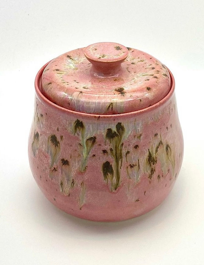 Plump pinks lidded pot