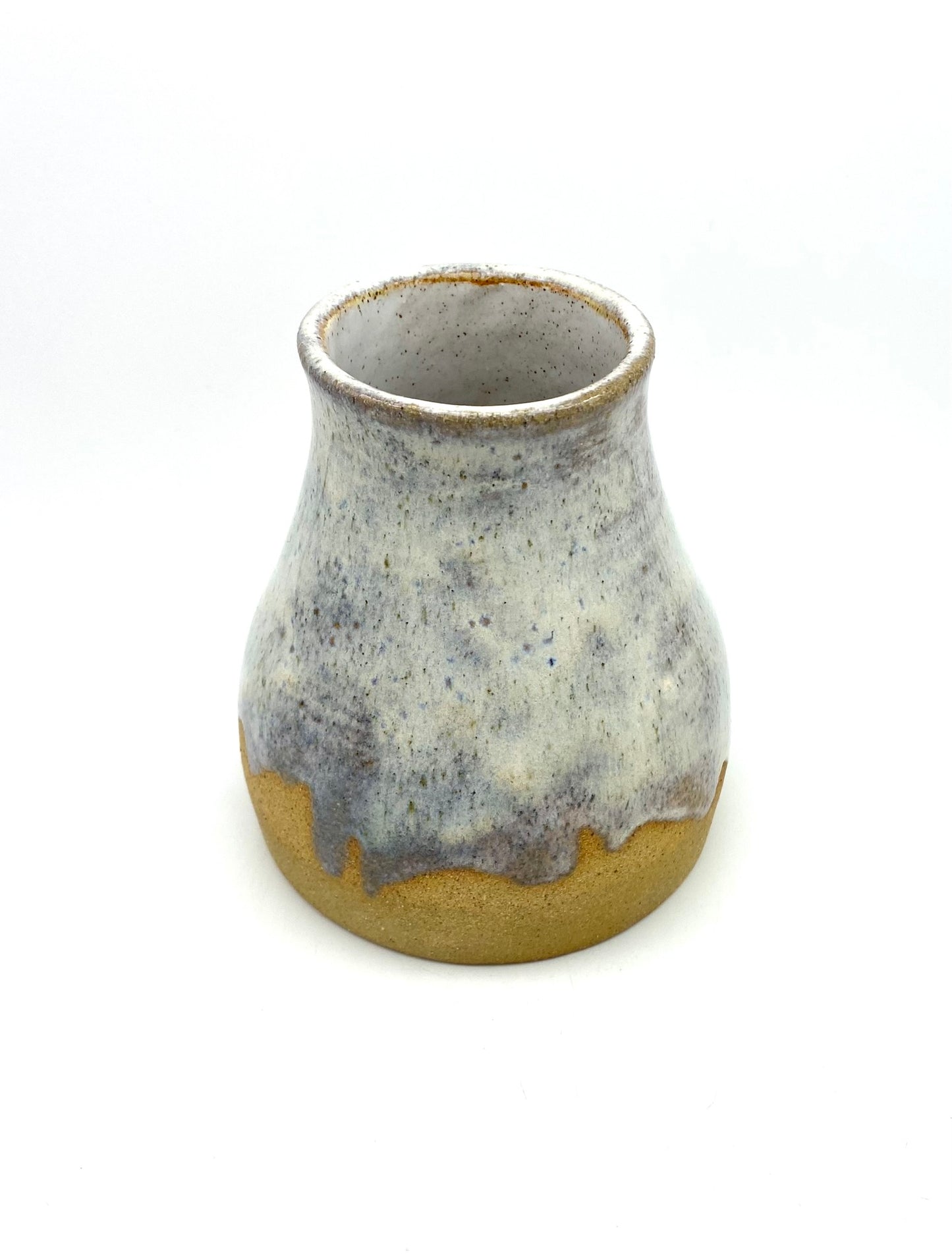 Honeyed vase on toasty clay