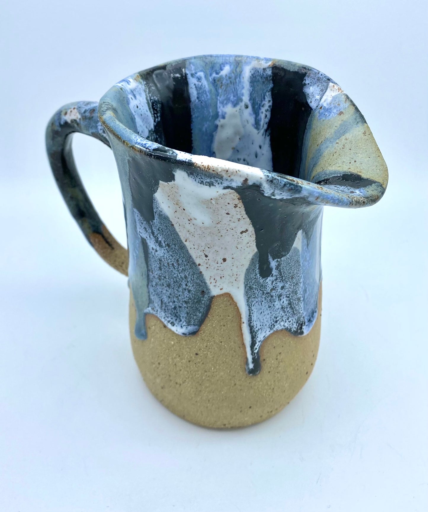 Large jug in speckled clay