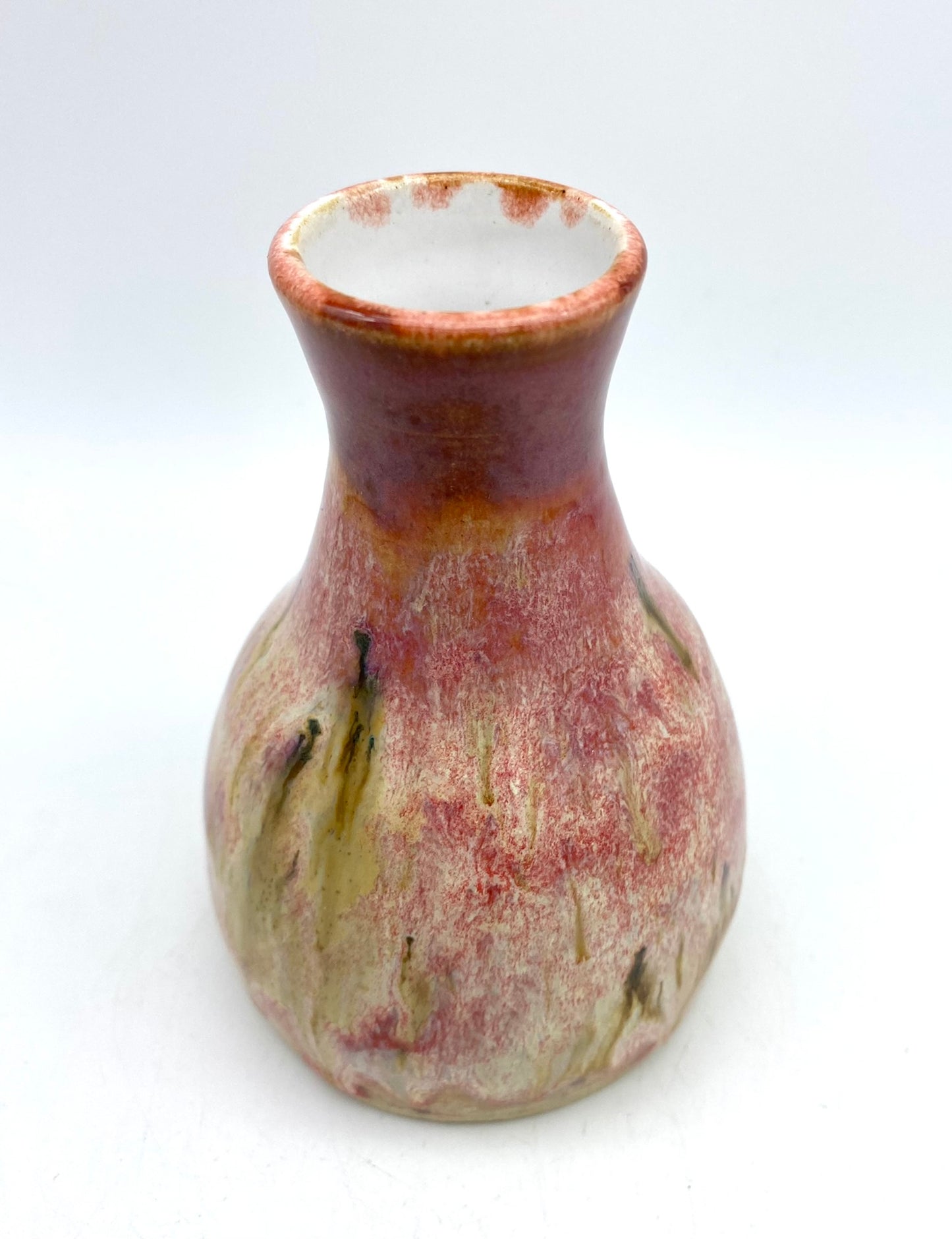 Pretty little bud vase in pinks