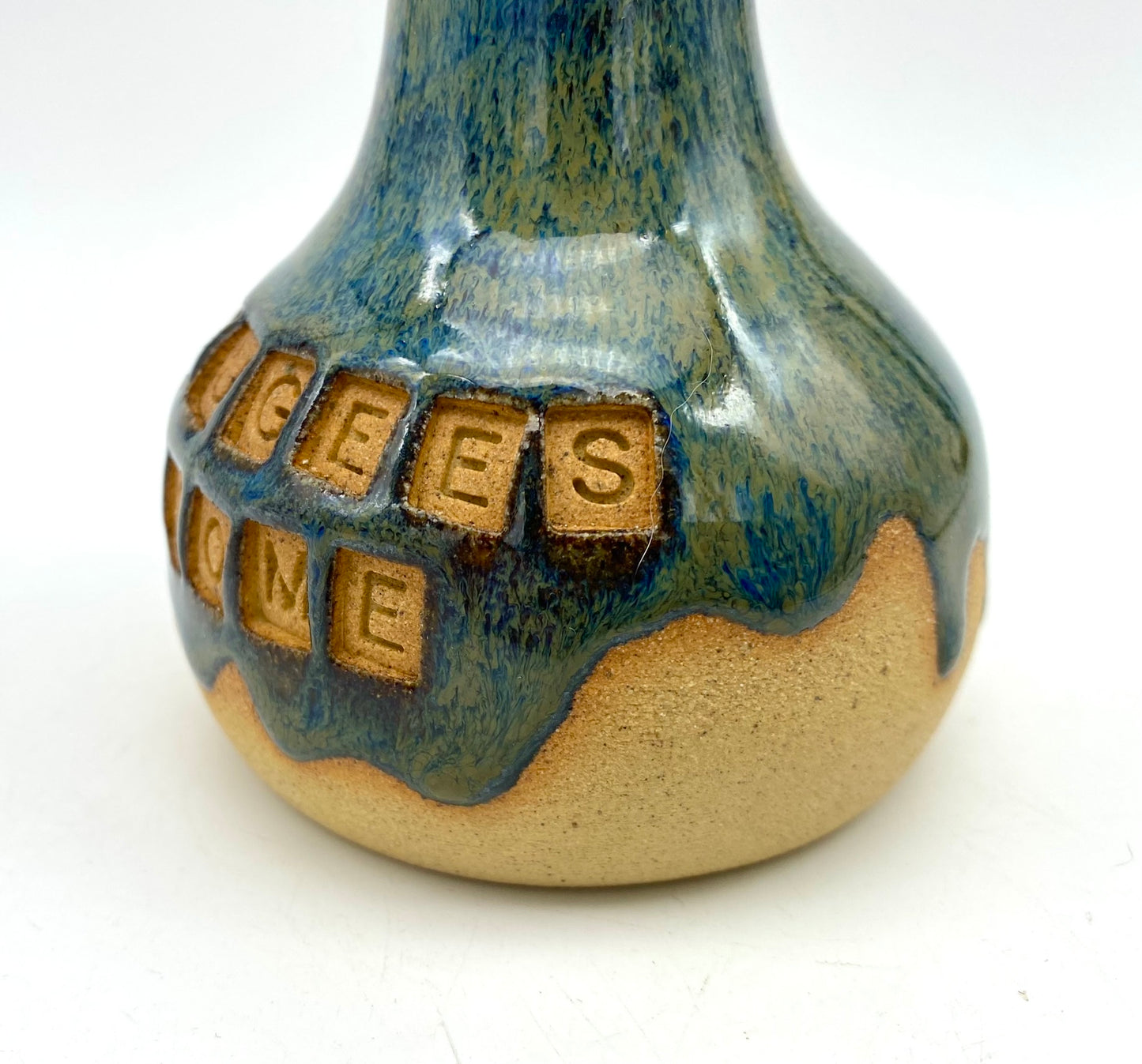 'Refugees welcome' bud vase