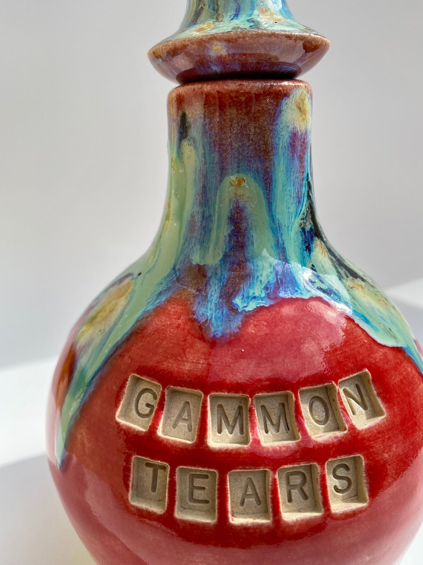 Vibrant 'Gammon Tears' decanter