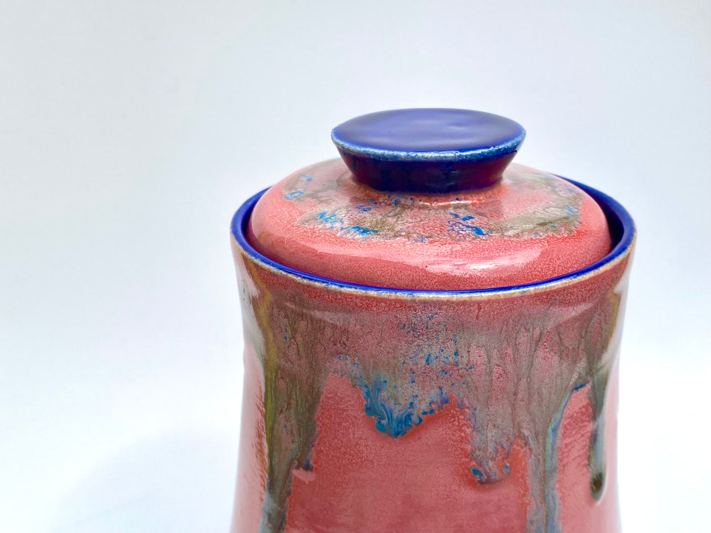 Gorgeous raspberry 'Opium' lidded jar - for tea, coffee, toiletries or decorative use