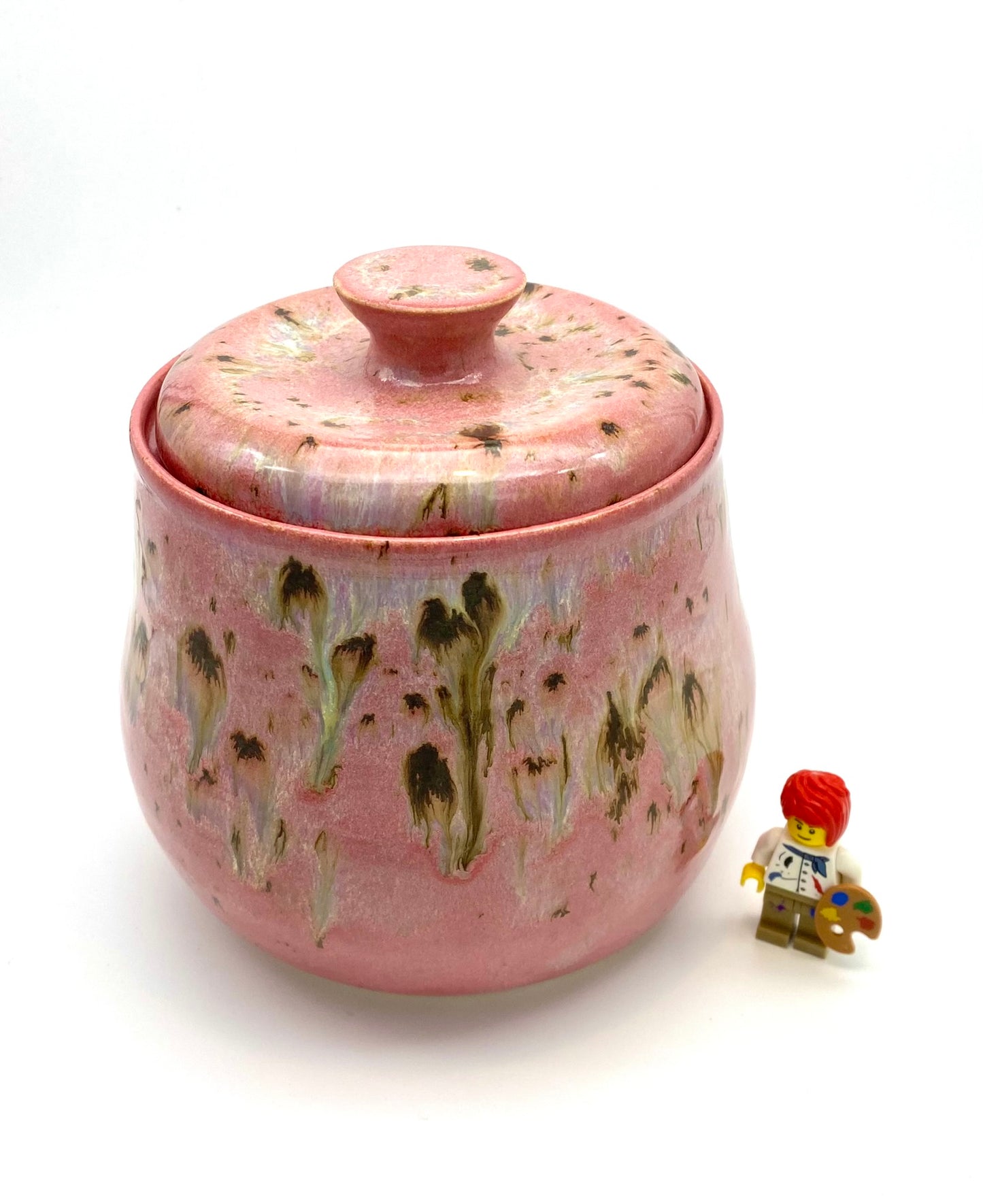 Plump pinks lidded pot