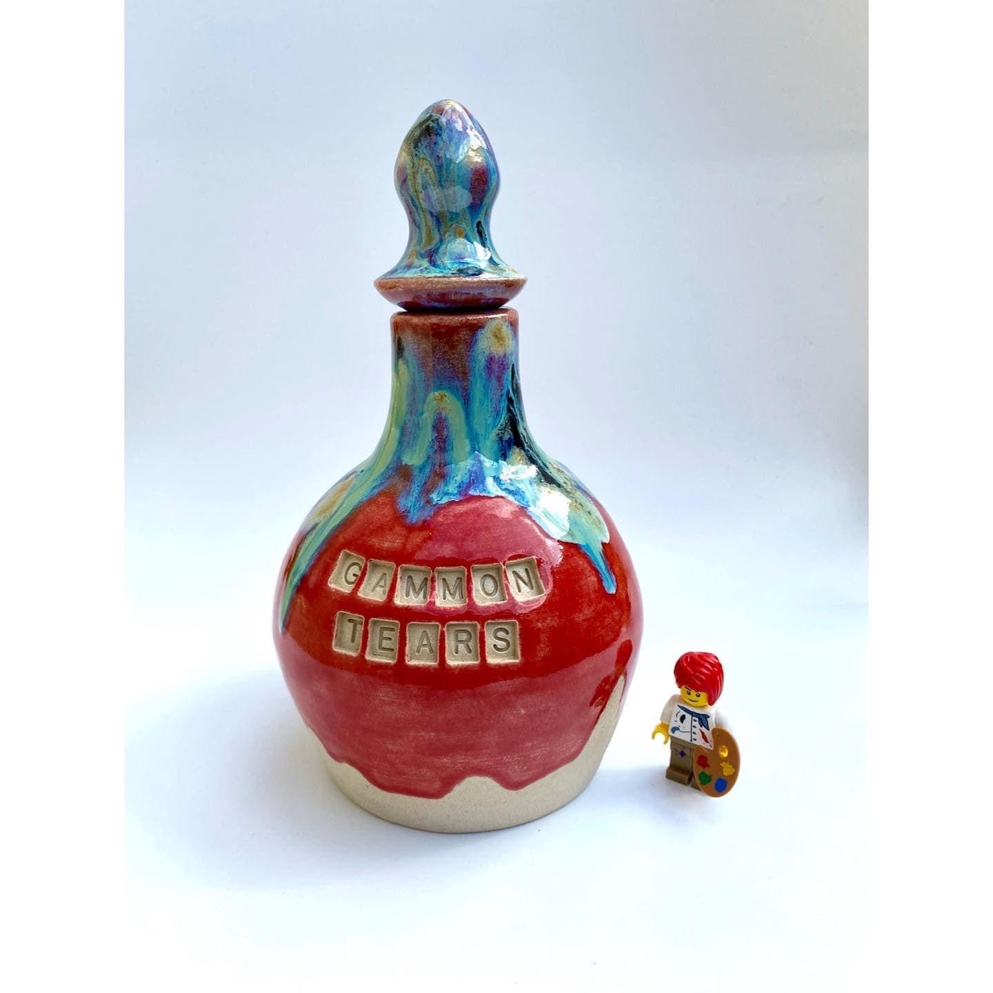 Vibrant 'Gammon Tears' decanter